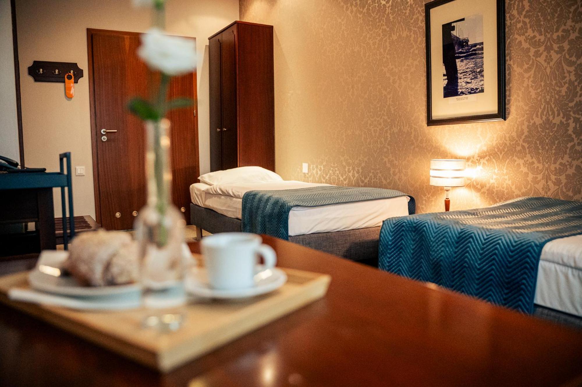 Single Room - Disability Access,1630862503:JPEG